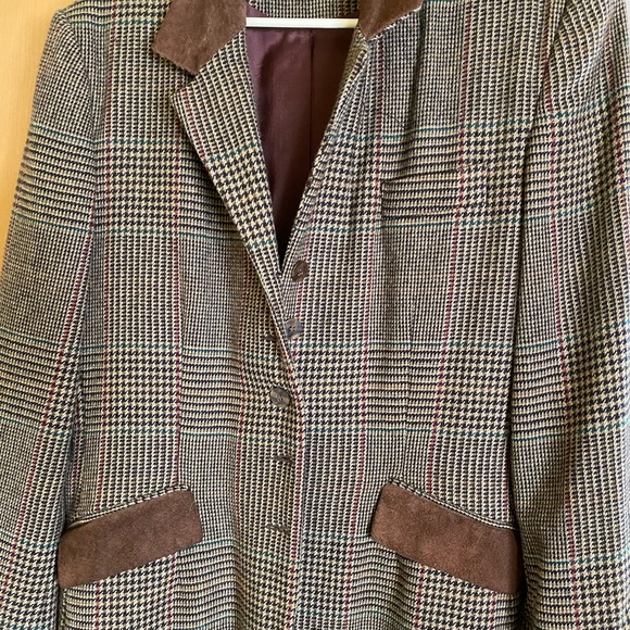 Brown tweed Blazer with Swede Accents - Picture 1 of 1